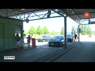 around noon, the first tourists were able to cross the russian-finnish border